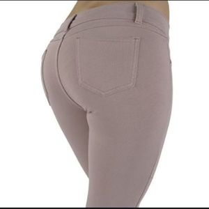 U-TURN Brazilian Butt Lift Jegging Stretch Jeans